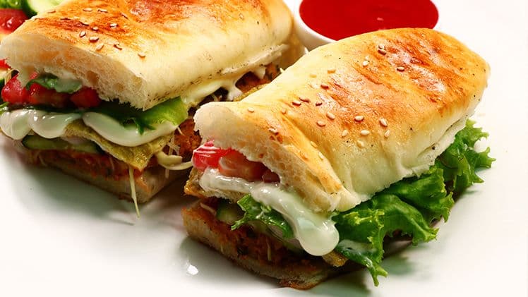 Chicken Anda Shami Burger